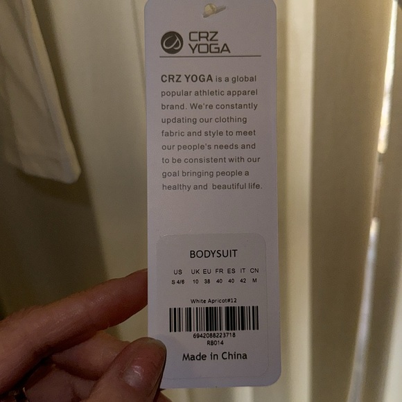 CRZ YOGA Butterluxe Long Sleeve Mock Neck Bodysuits, White Apricot, Small, NWT - Picture 2 of 3